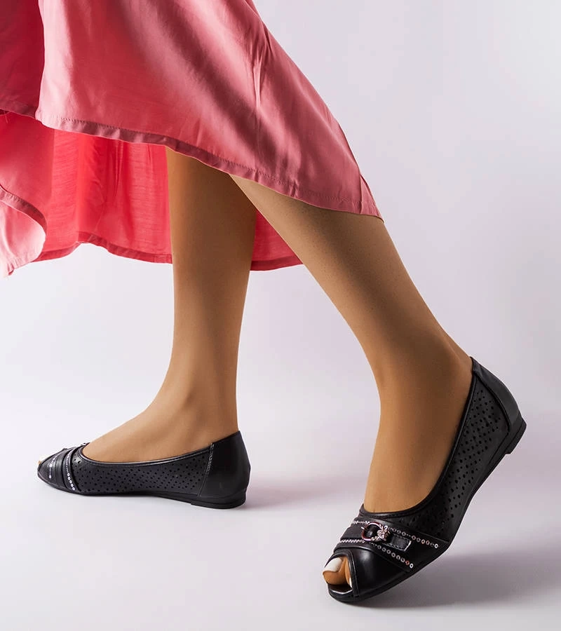 Juodi ažūriniai baleriniai bateliai su cirkoniais Creek