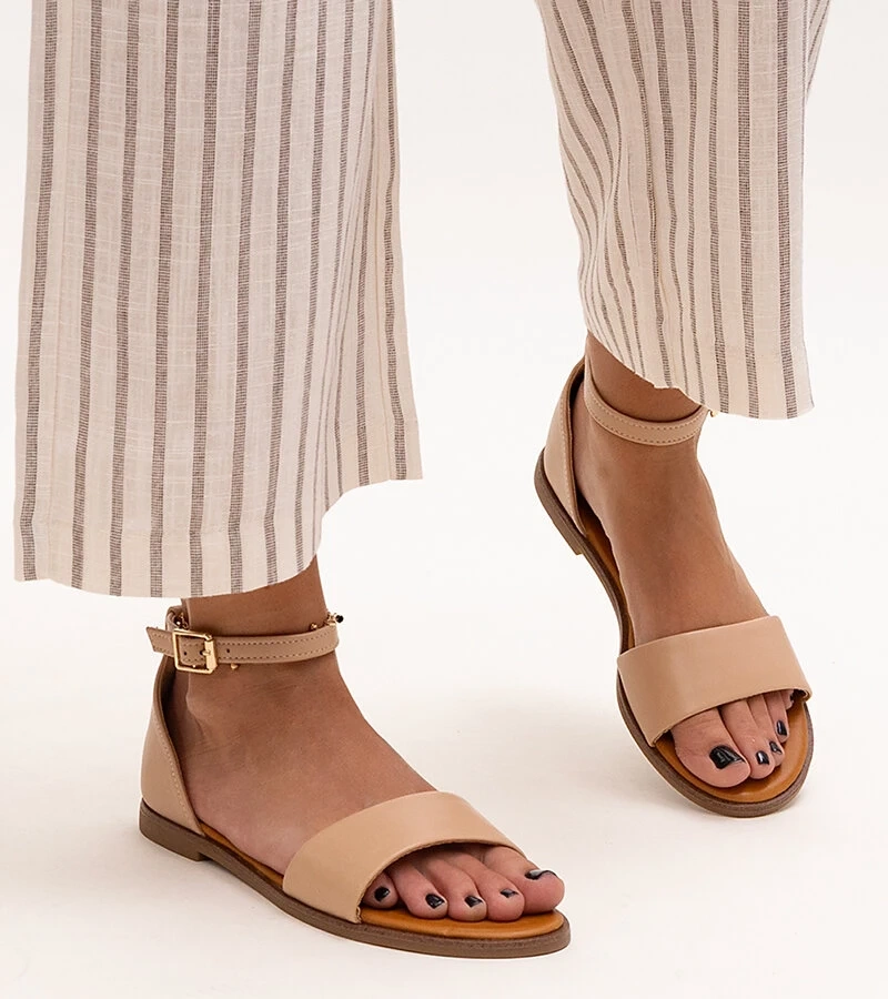 Smėlio spalvos basutės su uždaru kulnu Sema