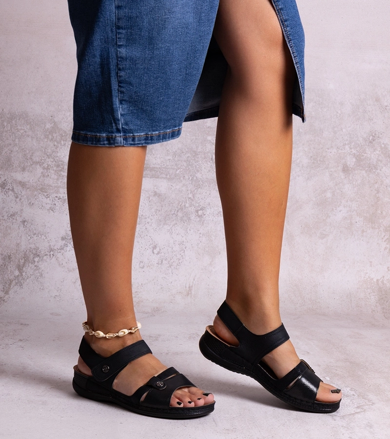 Juodi platforminiai sandalai Huri