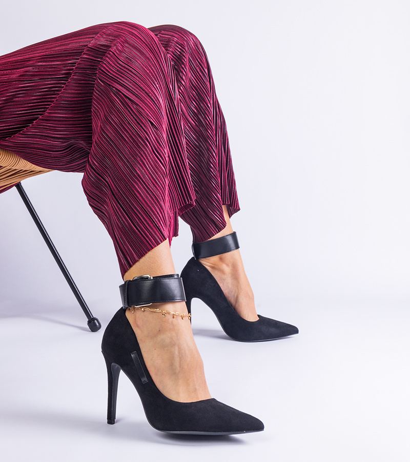 Juodi zomšiniai eko odos aukštakulniai Andressio