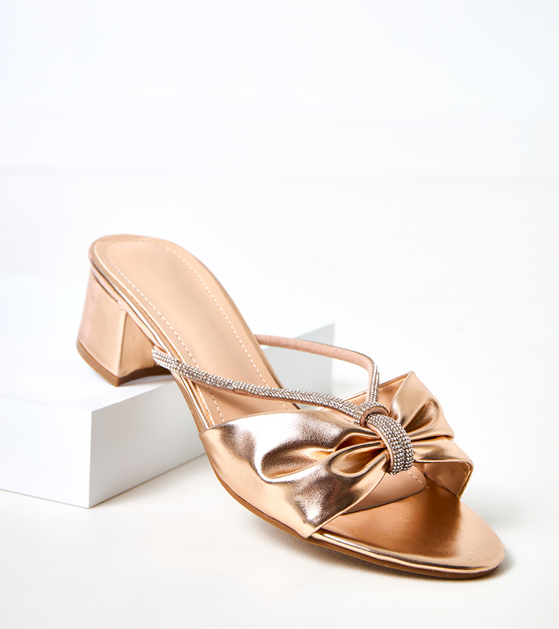 Aukštakulnės šlepetės su cirkoniais Anbrani