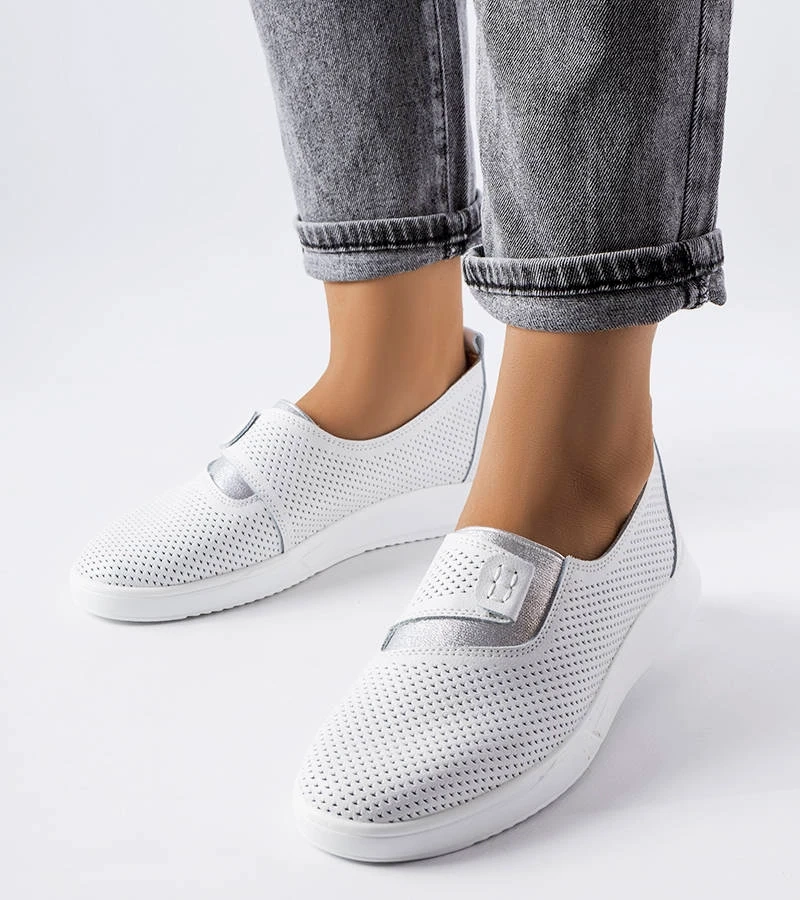 Balti perforuoti odiniai sportbačiai „Ethels“